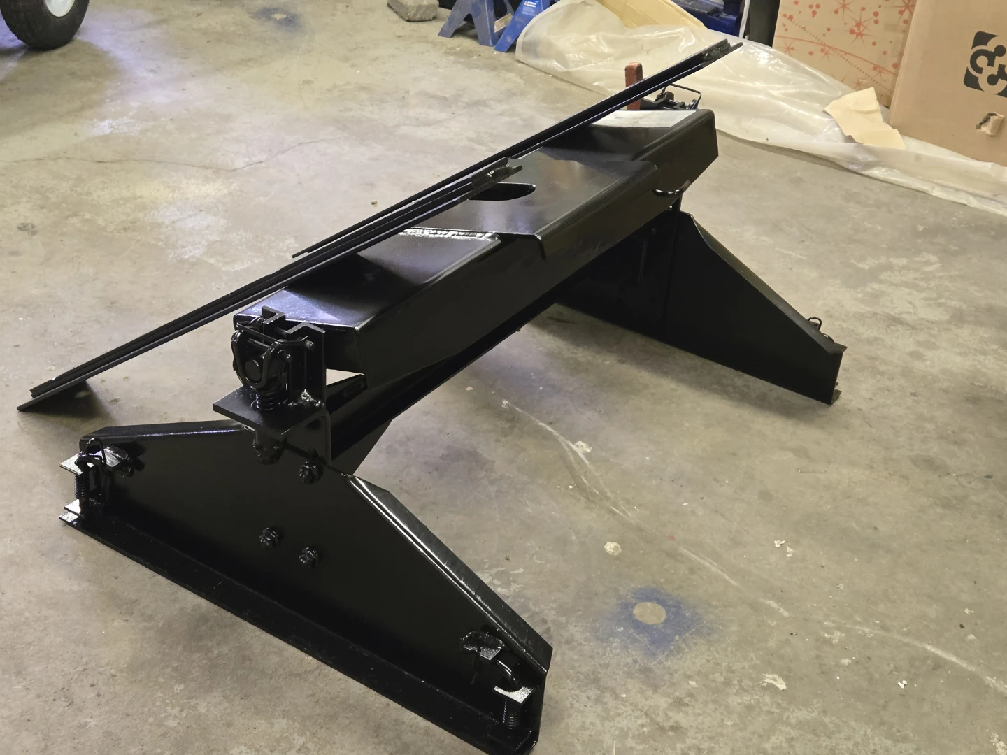 DSP Fifth Wheel Trailer Hitch - photo 2