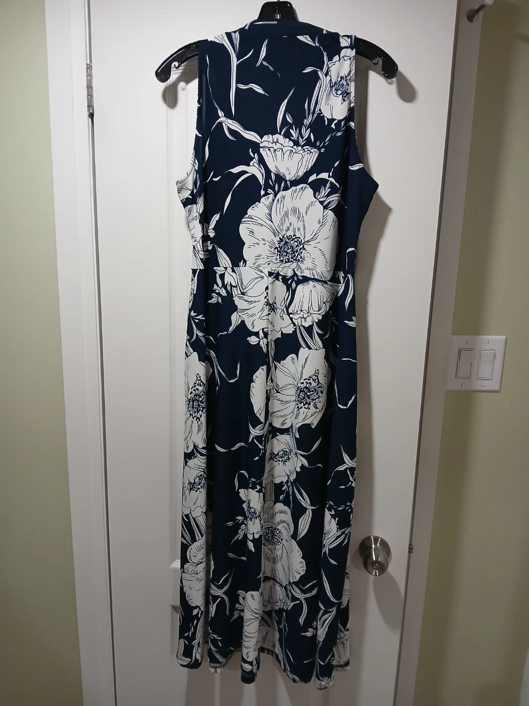 Navy & White Floral Knot-Front Maxi Dress, Worn Once - photo 2