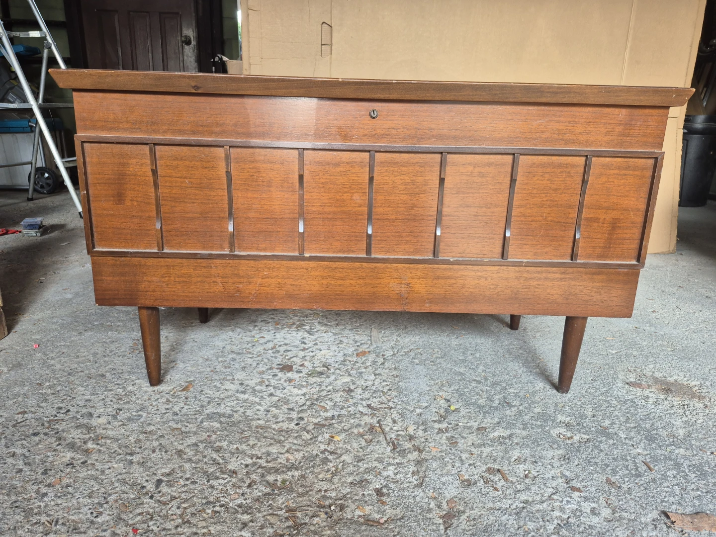 Mid-century modern style wooden storage chest / blanket box