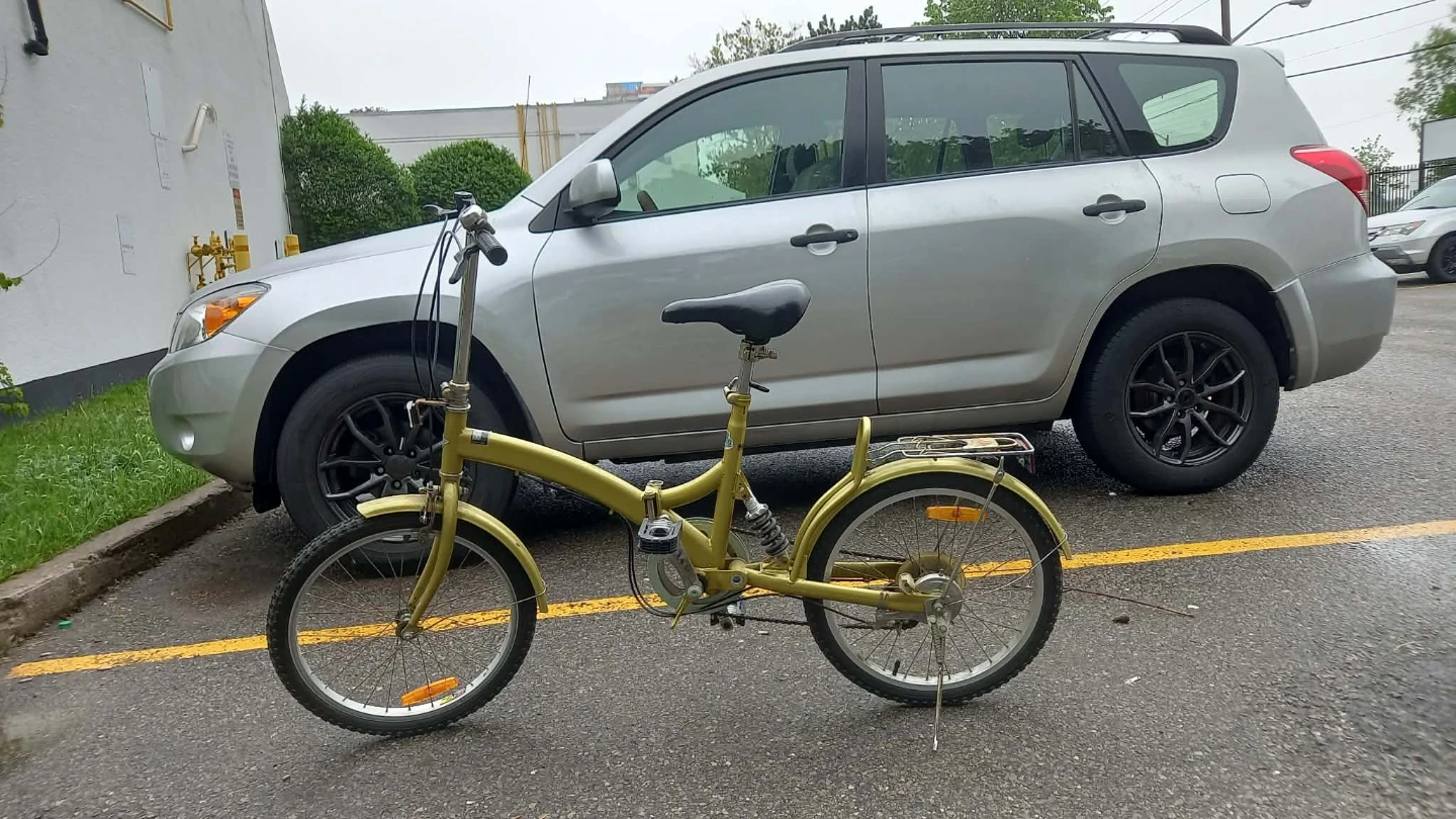 Gold folding bicycle with rear rack - photo 4