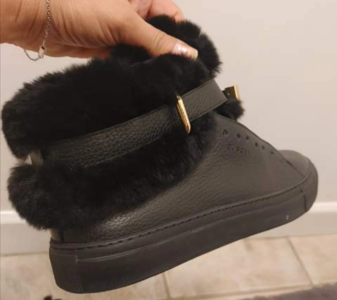 Black Fur Lined Leather Sneakers  size 8.5 - photo 5