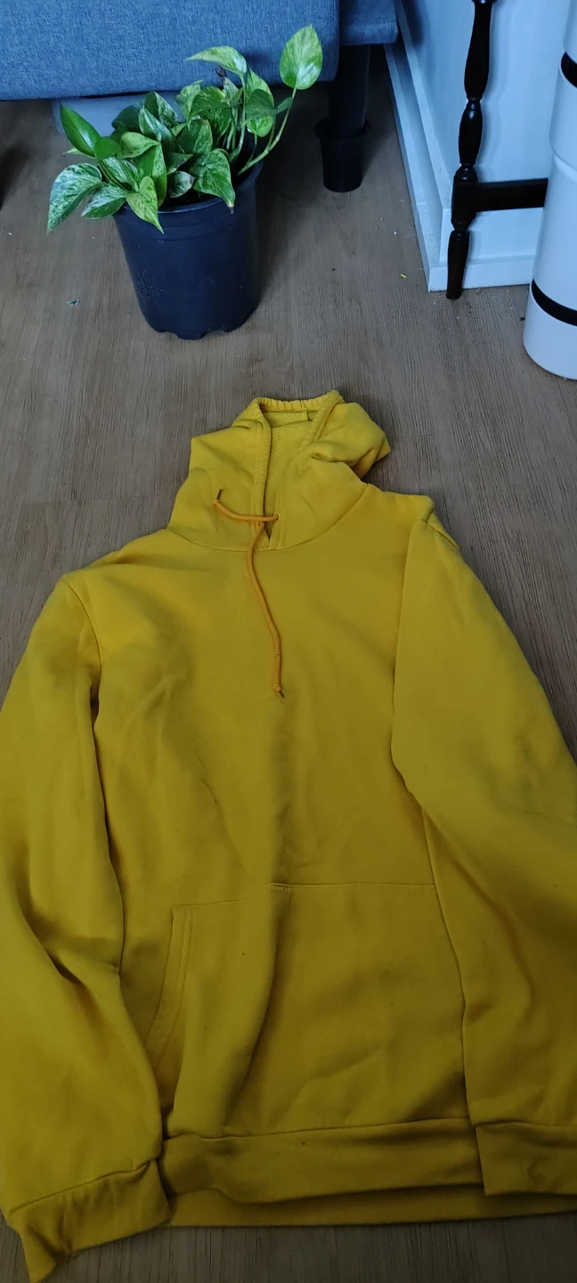 3X Green Striped Sweater and 2X Yellow Hoodie - photo 3