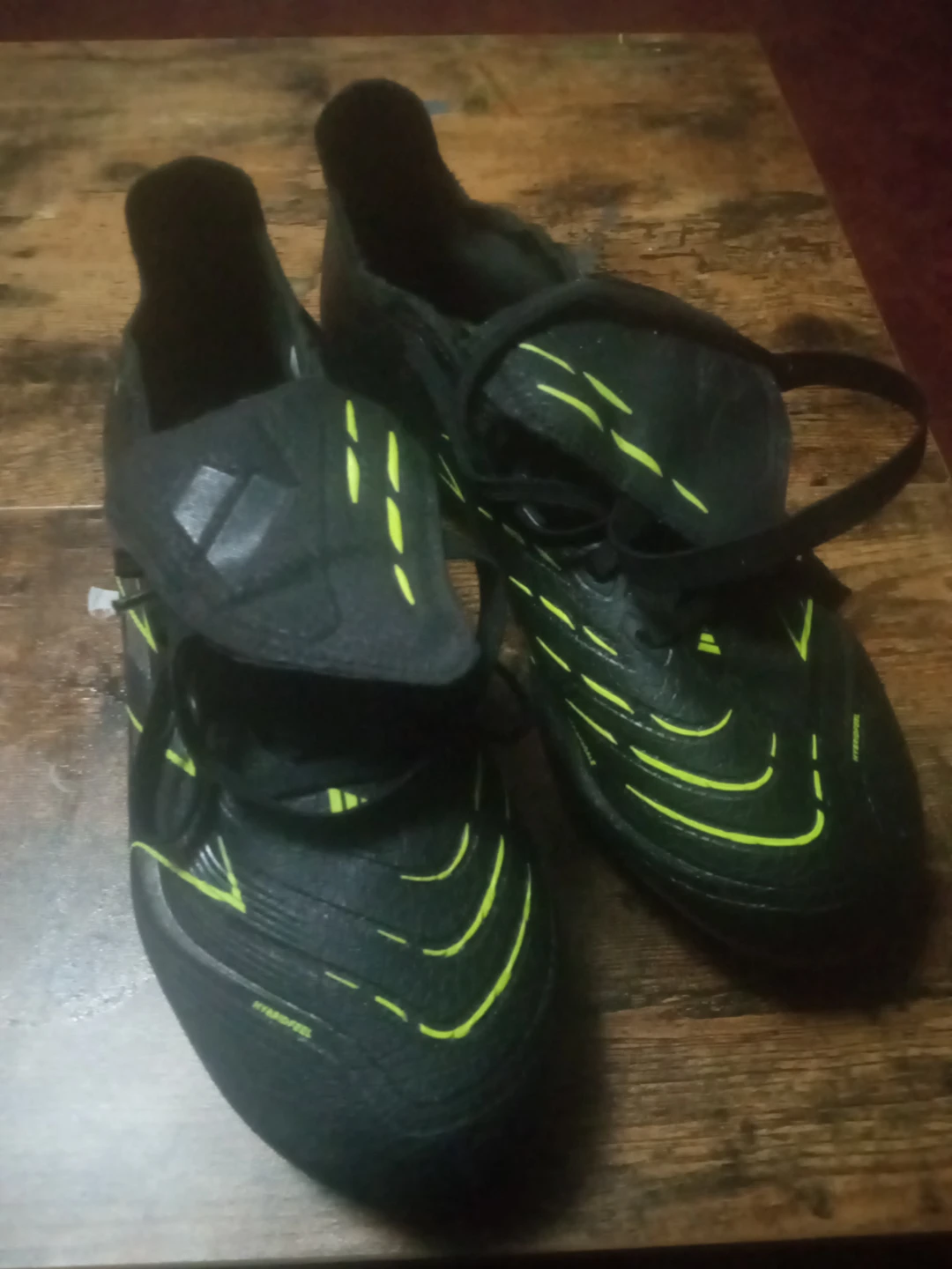 Adidas Predator Football Cleats Size 9.5 US