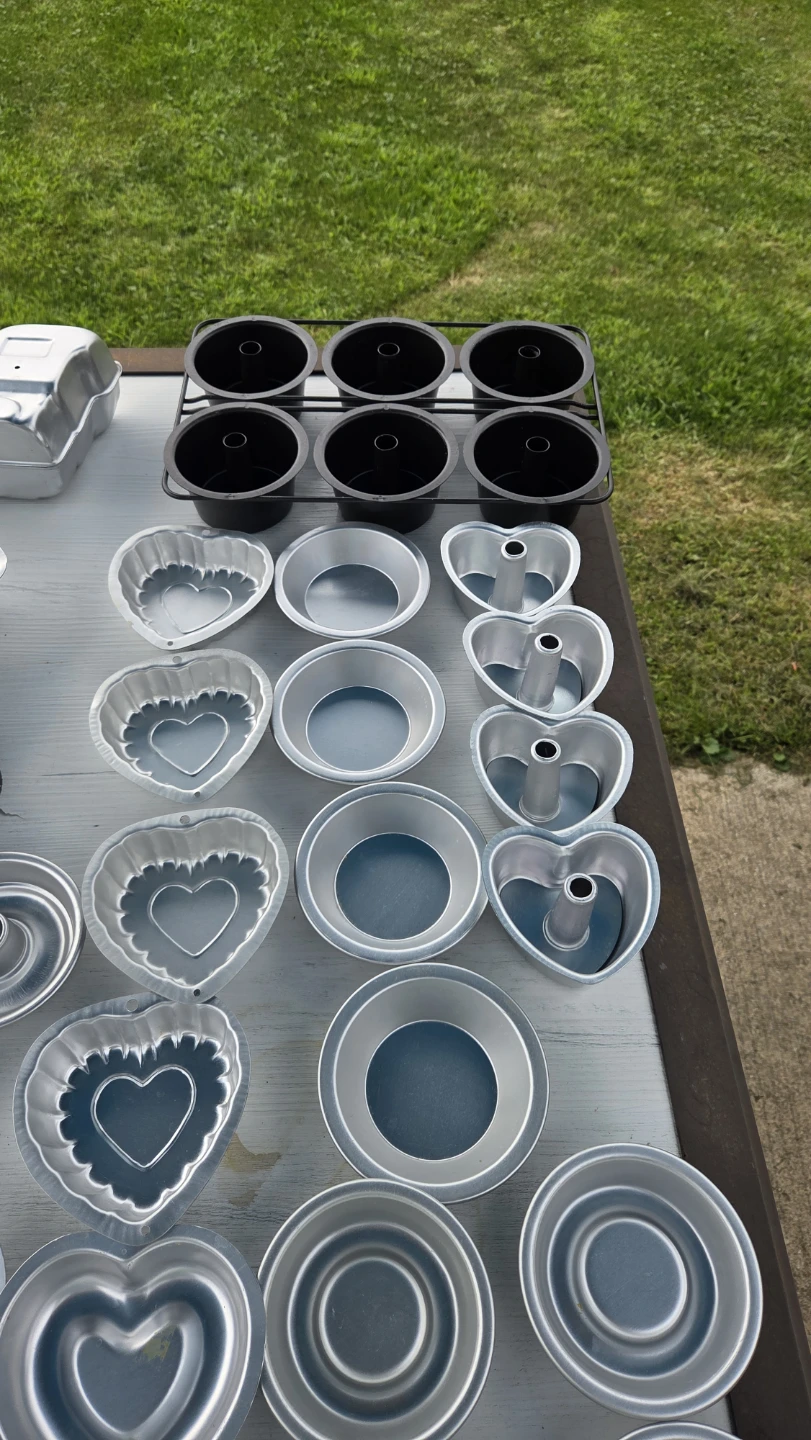 Wilton Cake Decorating Tools & Pans - photo 5