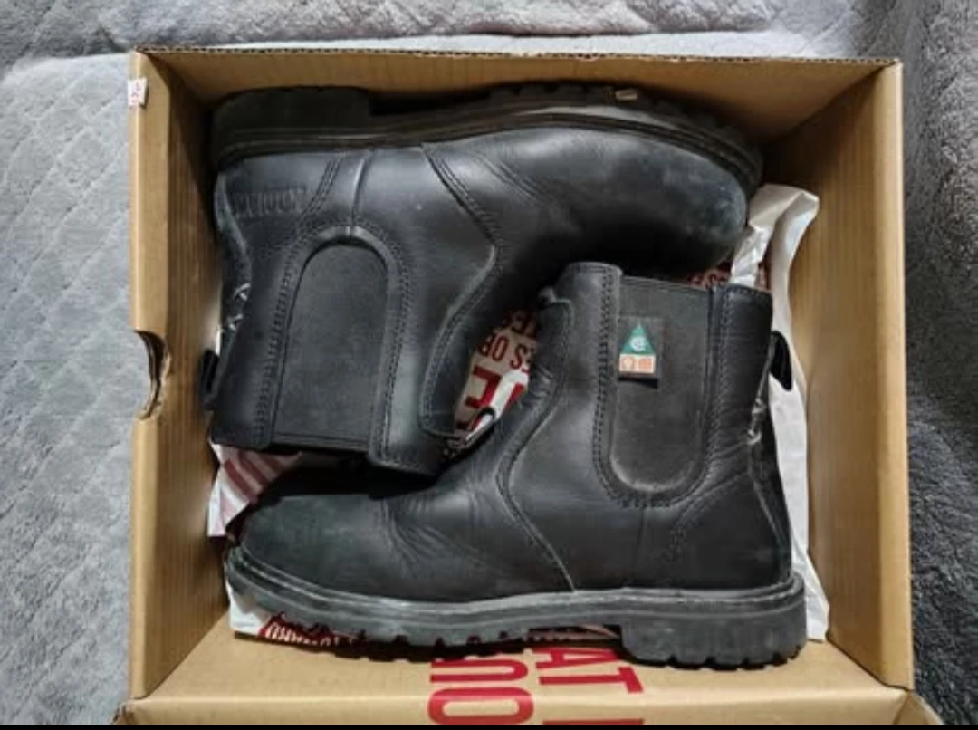 CSA Approved Safety Boots - 7US Women's