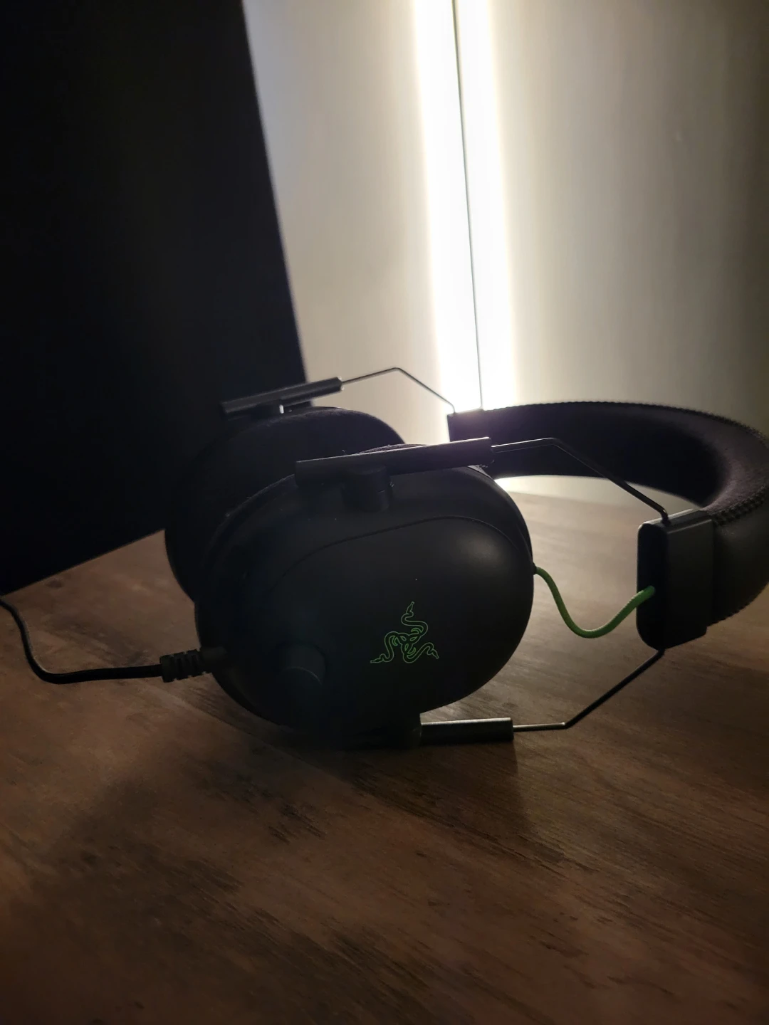 Razer BlackShark v2 Gaming Headset with Detachable Mic