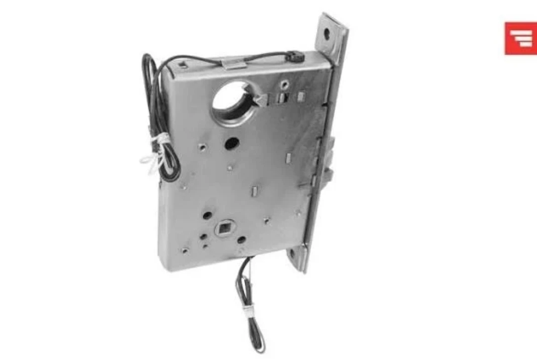 Door Lockset with Lever Handle - photo 2