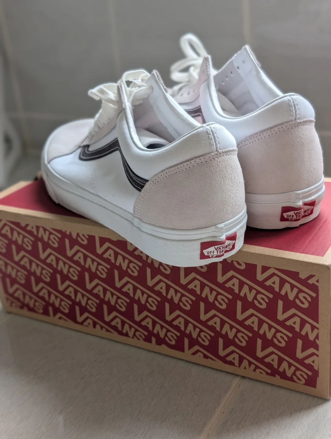 Vans Old Skool Sneakers - White/Cream Suede