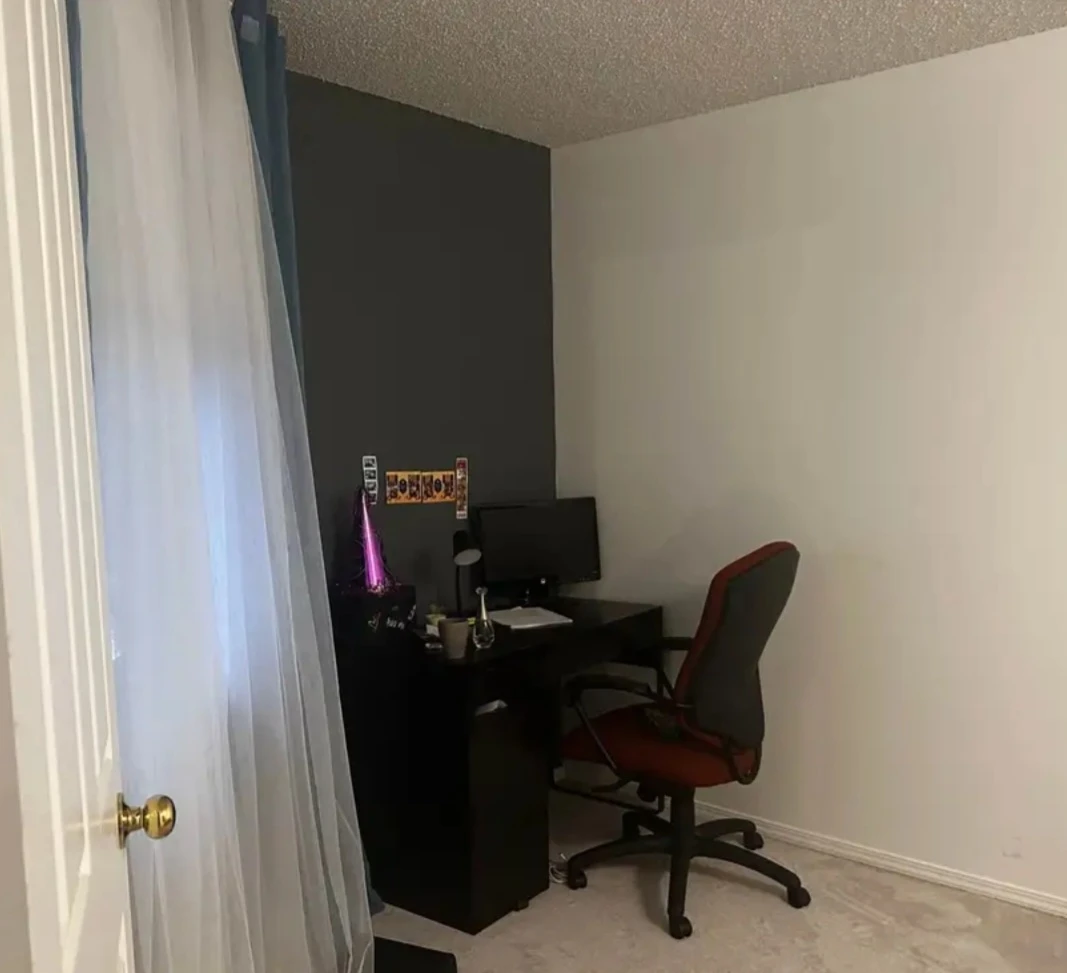 Unfurnished bedroom, utilities included except WIFI. - photo 4