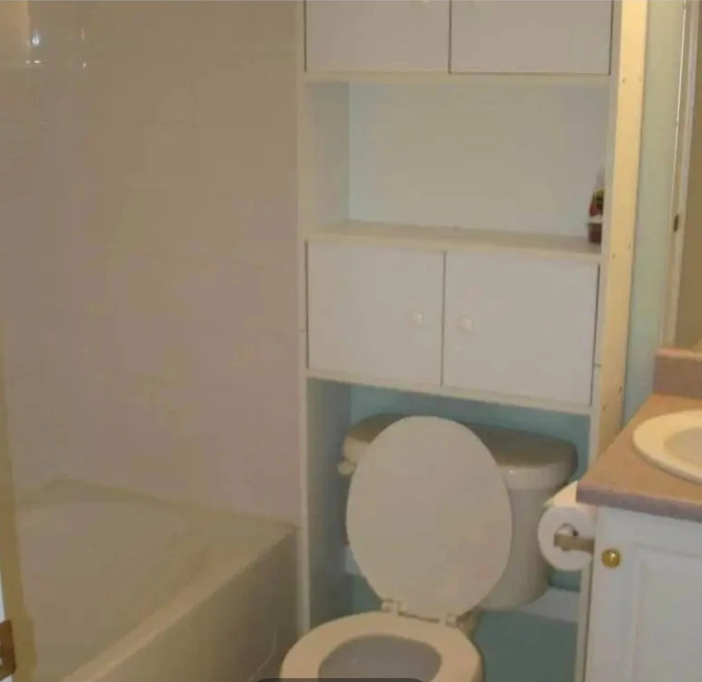 Unfurnished bedroom, utilities included except WIFI. - photo 5