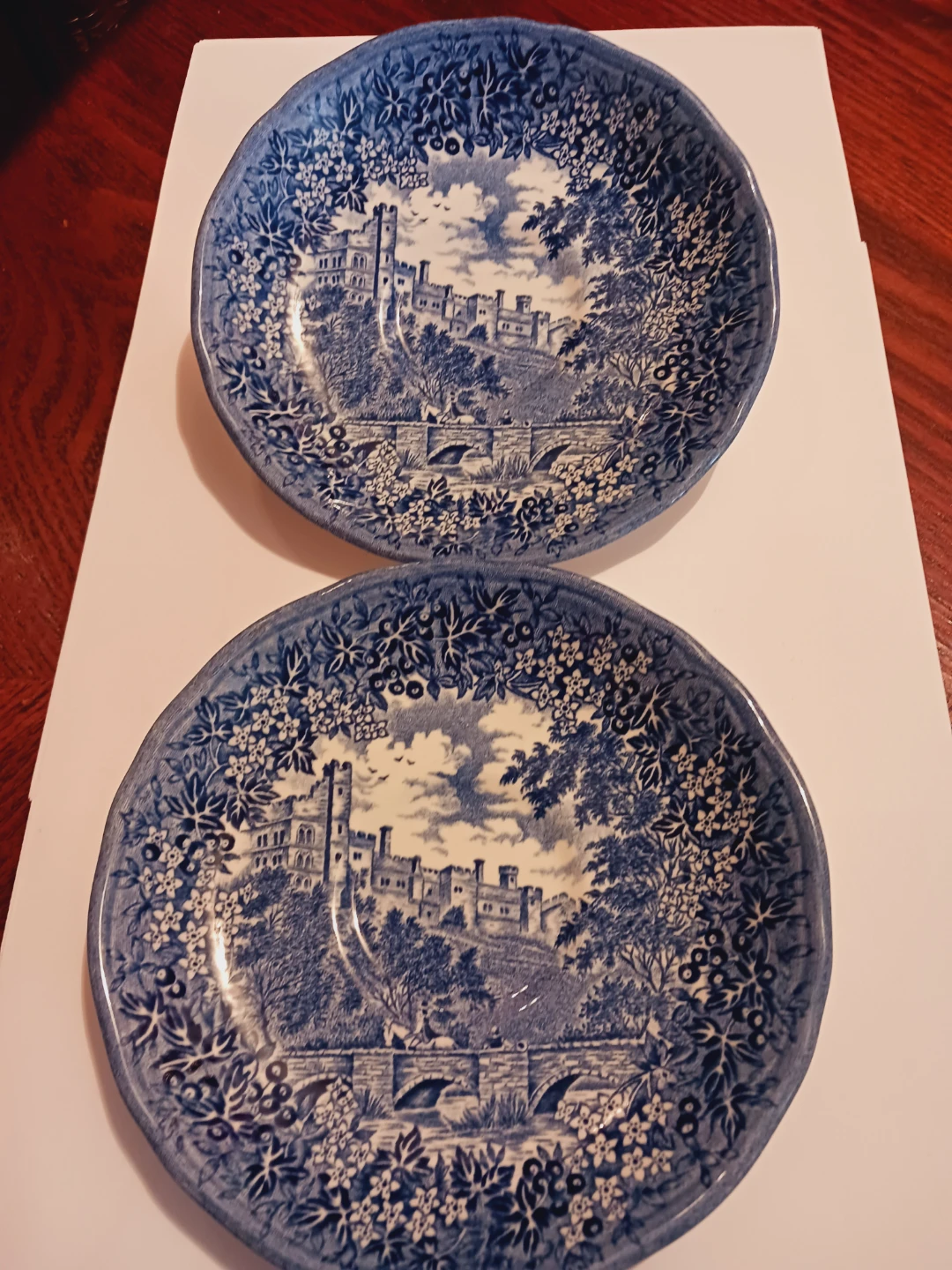 J. & G. Meakin Haddon Hall small Plates (Set of 2)
