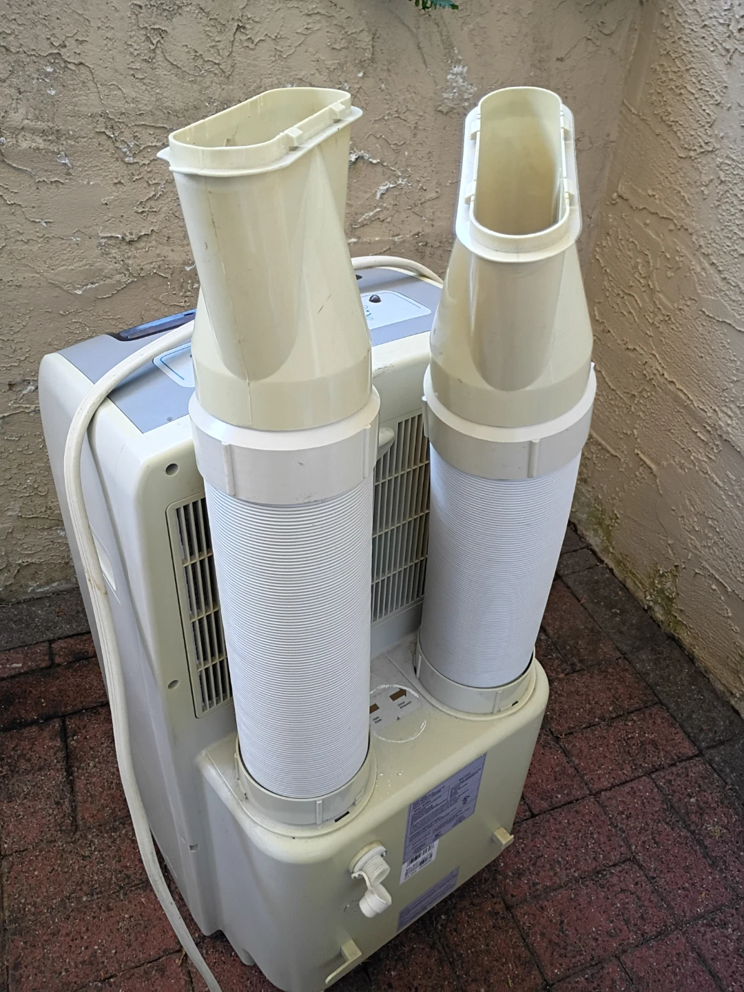 Danby Air Conditioner - photo 3