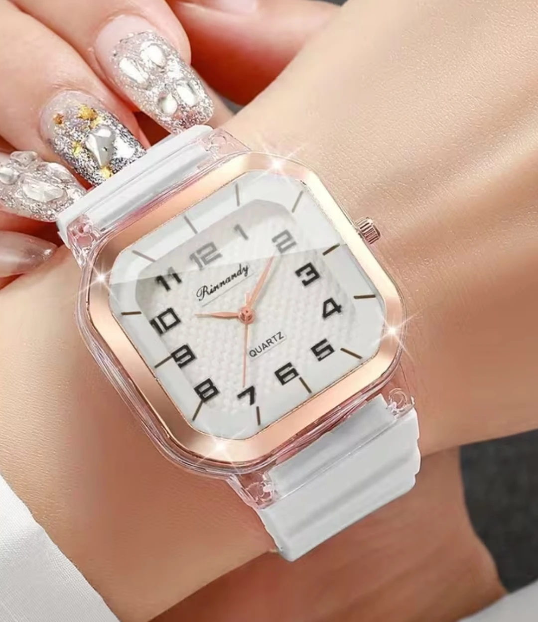 Rinnandy White Square Watch
