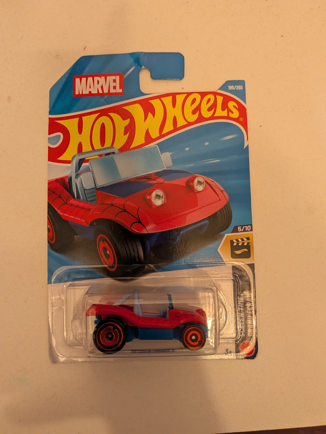 Hot Wheels Marvel Spider-Mobile - photo 2