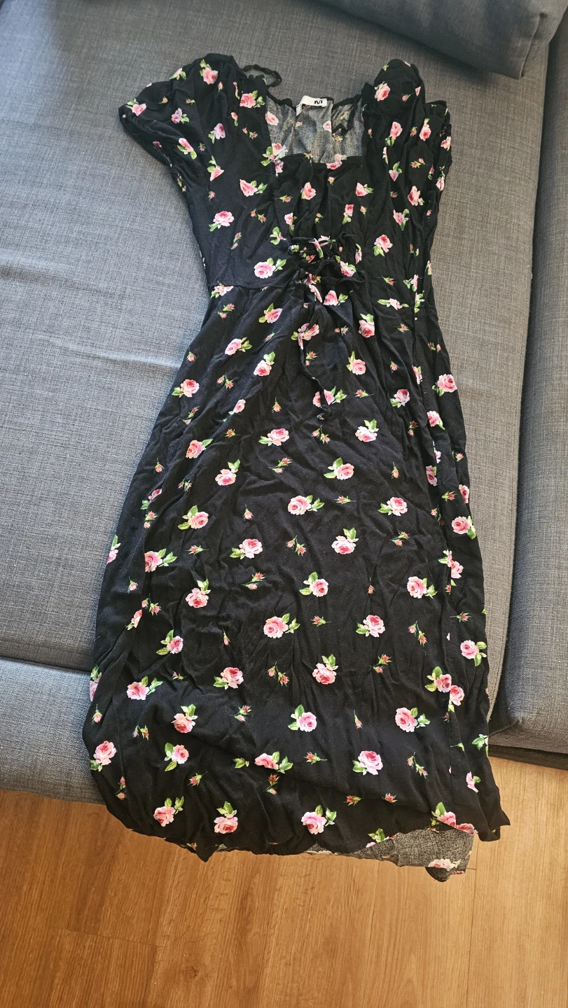 Closet clearout - cute clothes - need gone asap!