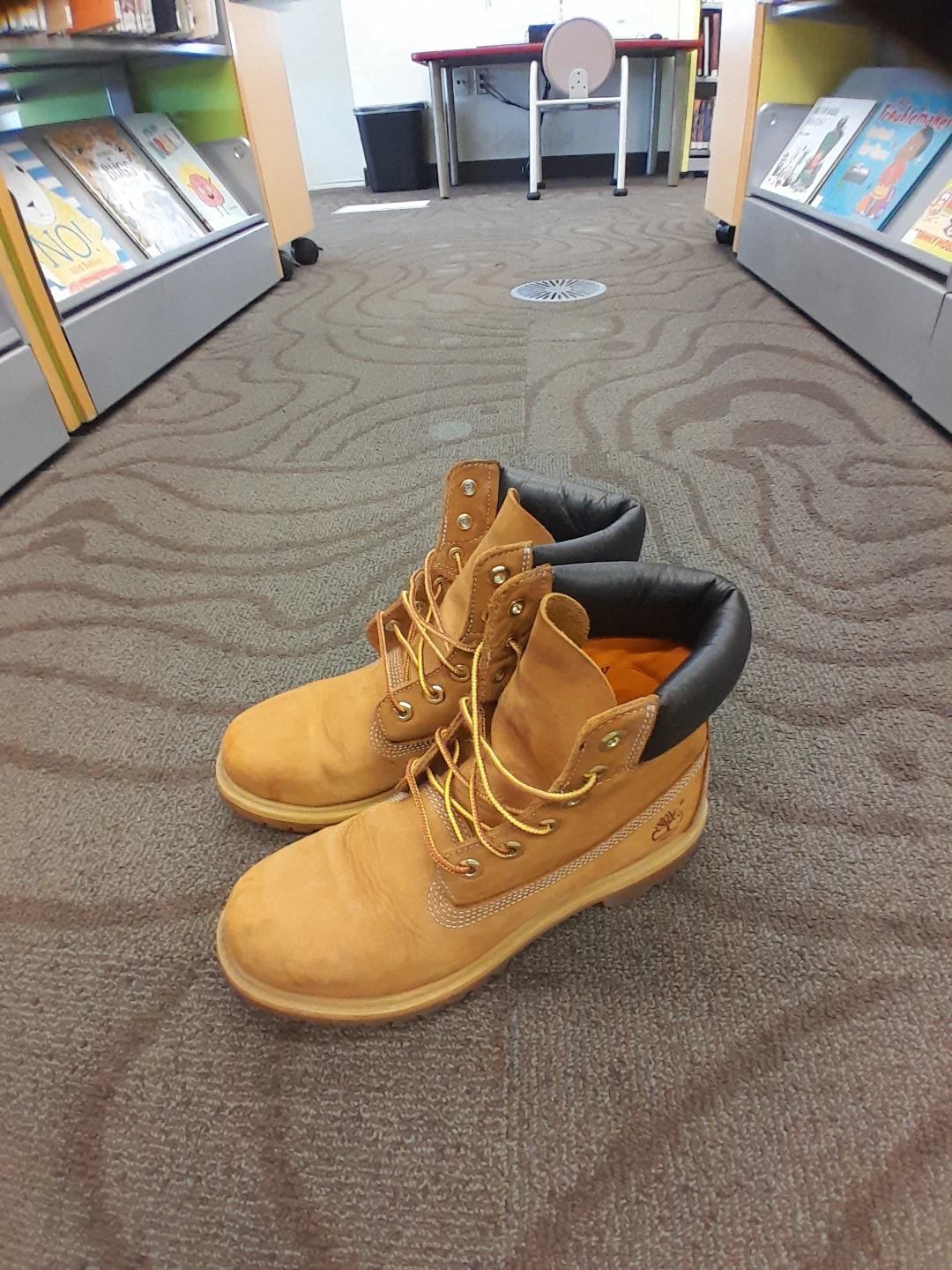 Timberland Classic Waterproof Boots Men's Size 8 - photo 5