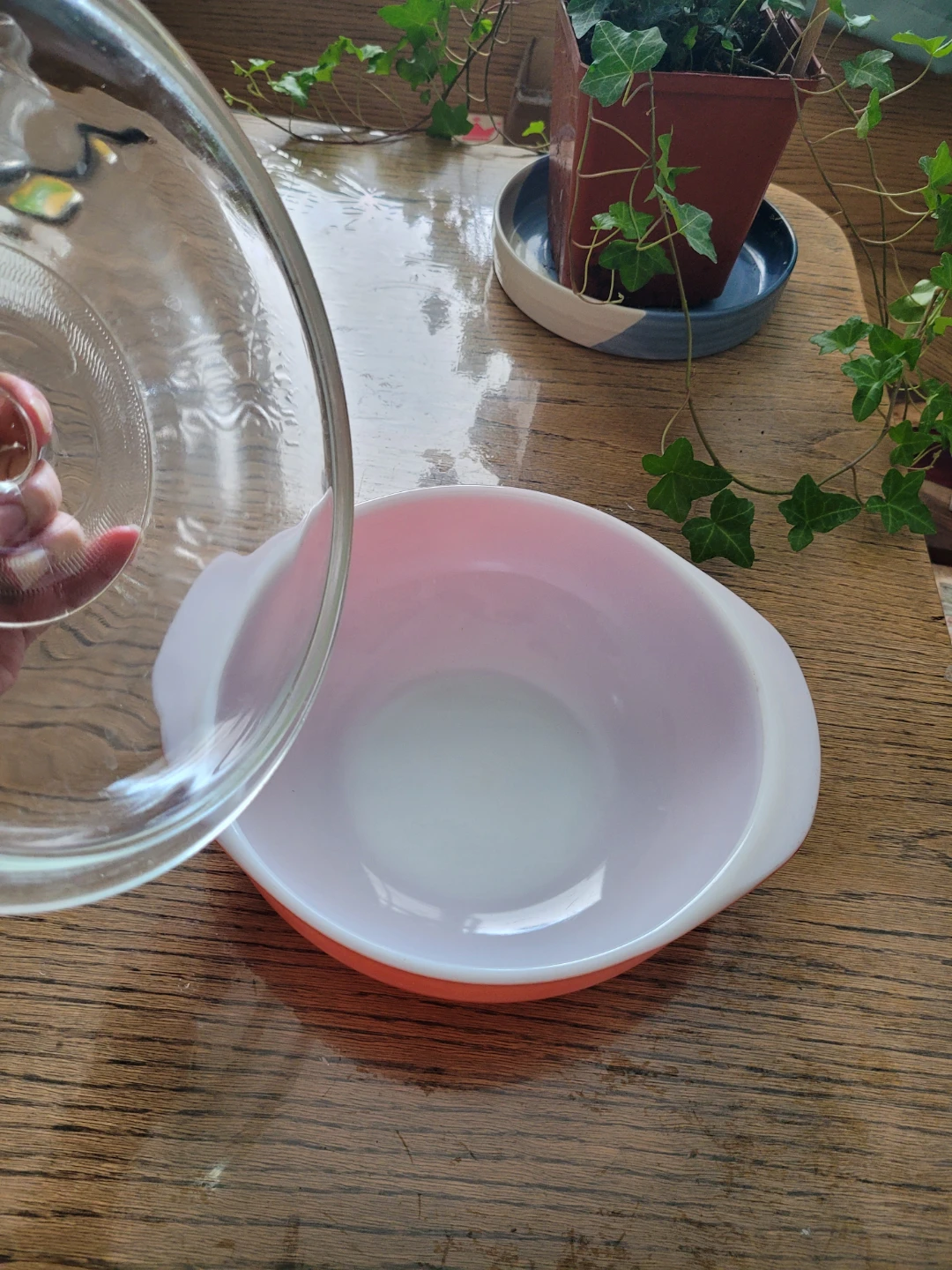 Vintage PYREX Flamingo Pink Casserole Dish - photo 5