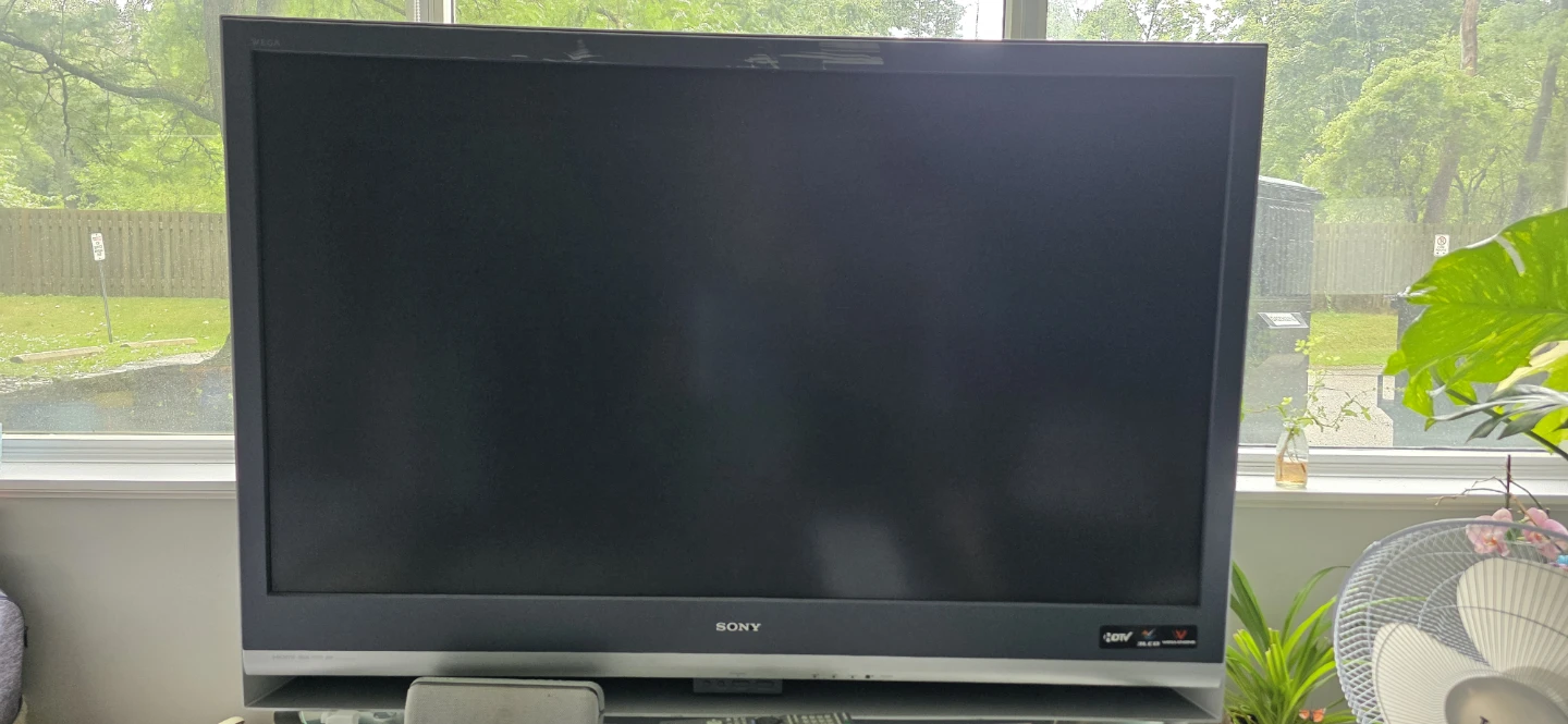 Sony WEGA CRT Television