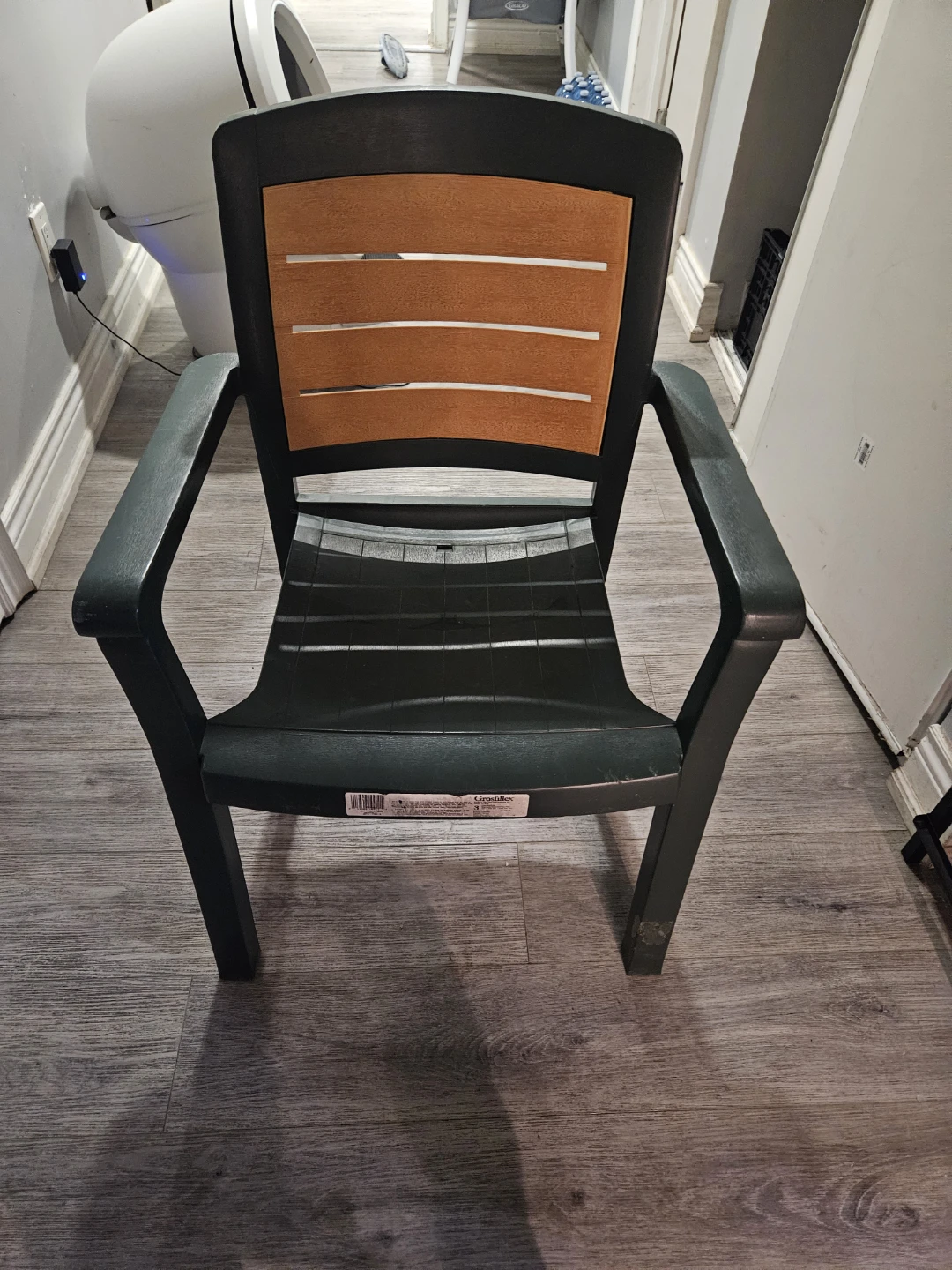 Grosfillex Outdoor Chair - photo 2