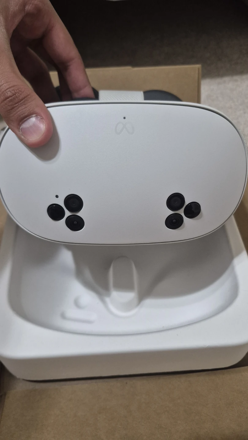 Meta Quest 3s Vr headset - make an offer