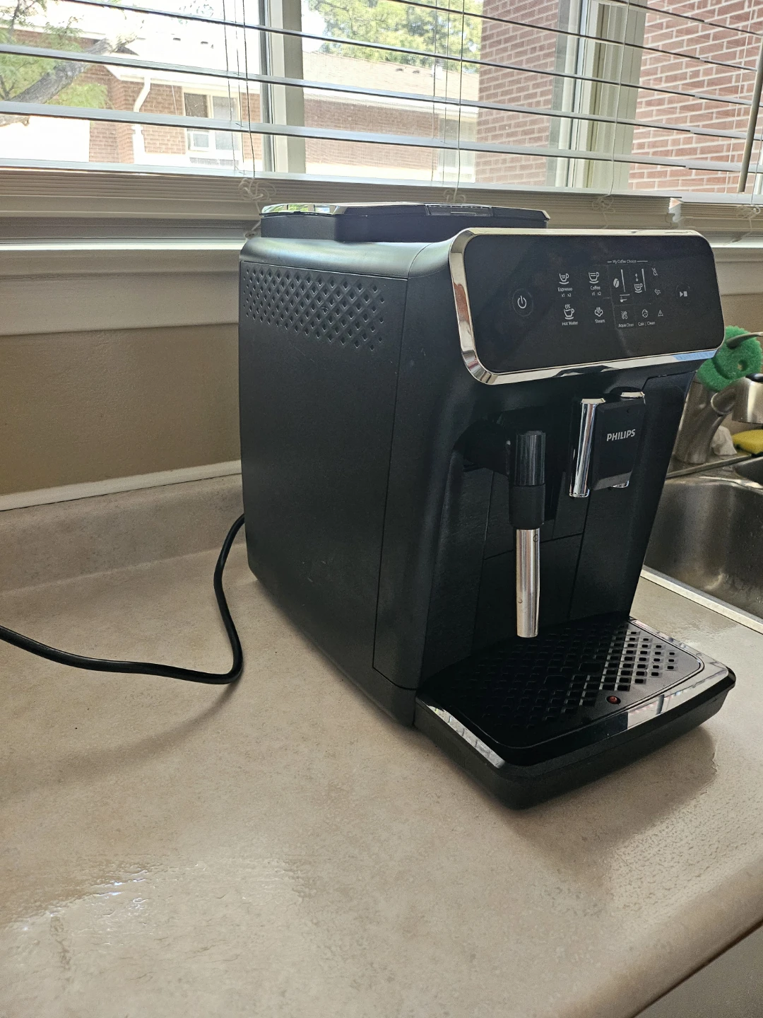 Philips 2200 Series Fully Automatic Espresso Machine - photo 4