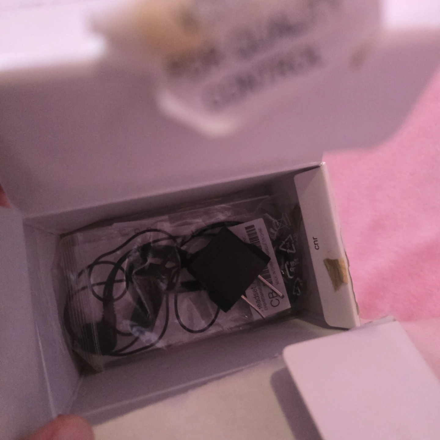Samsung cell phone - photo 4
