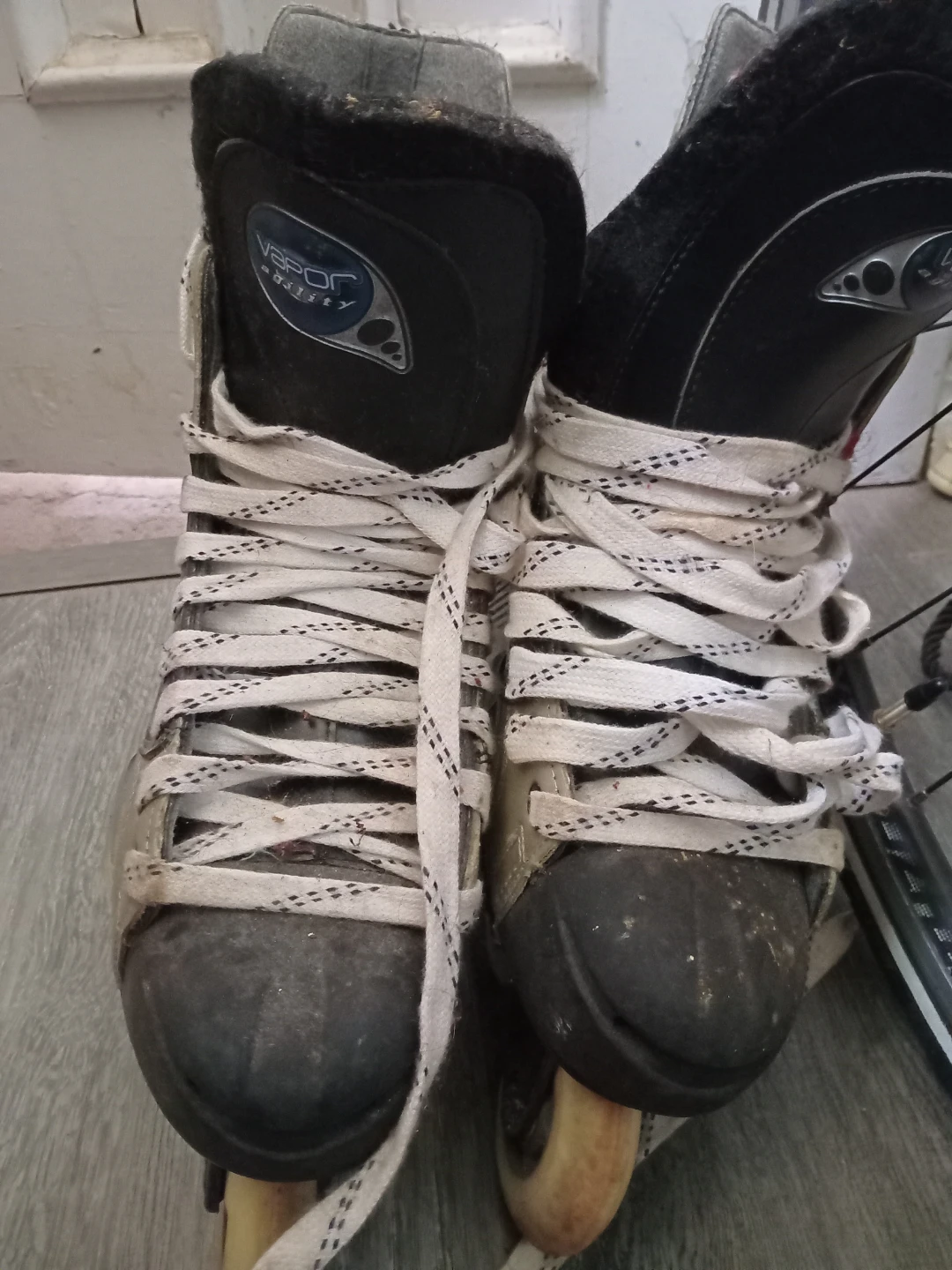 Bauer Vapor X60 Inline Hockey Skates - 8.5