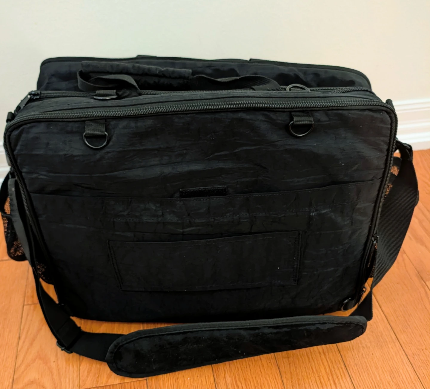Baby Bwee Travel Bag in great condition - photo 3
