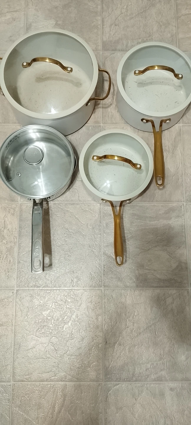 White Pot and Pan Set with Gold Handles - photo 3