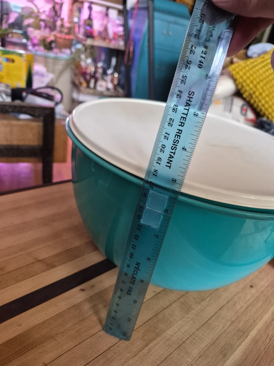 Tupperware 42 cup Bowl with Lid - photo 2