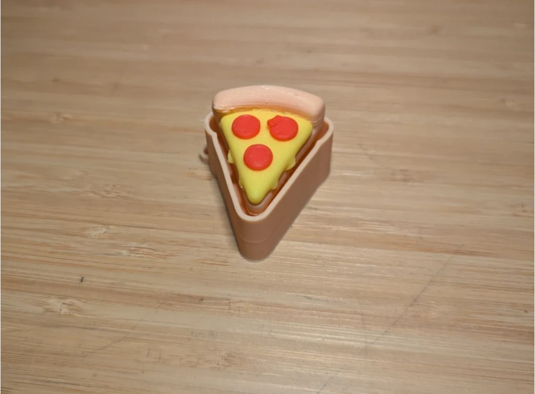 3d pritned pepperoni pizza fidget clicker