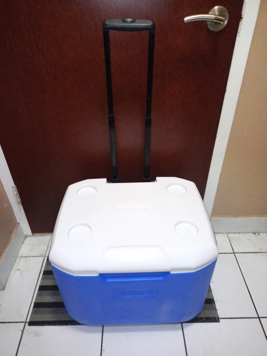 Coleman Cooler With Wheels & Extendable Handle - 60Qts - photo 3