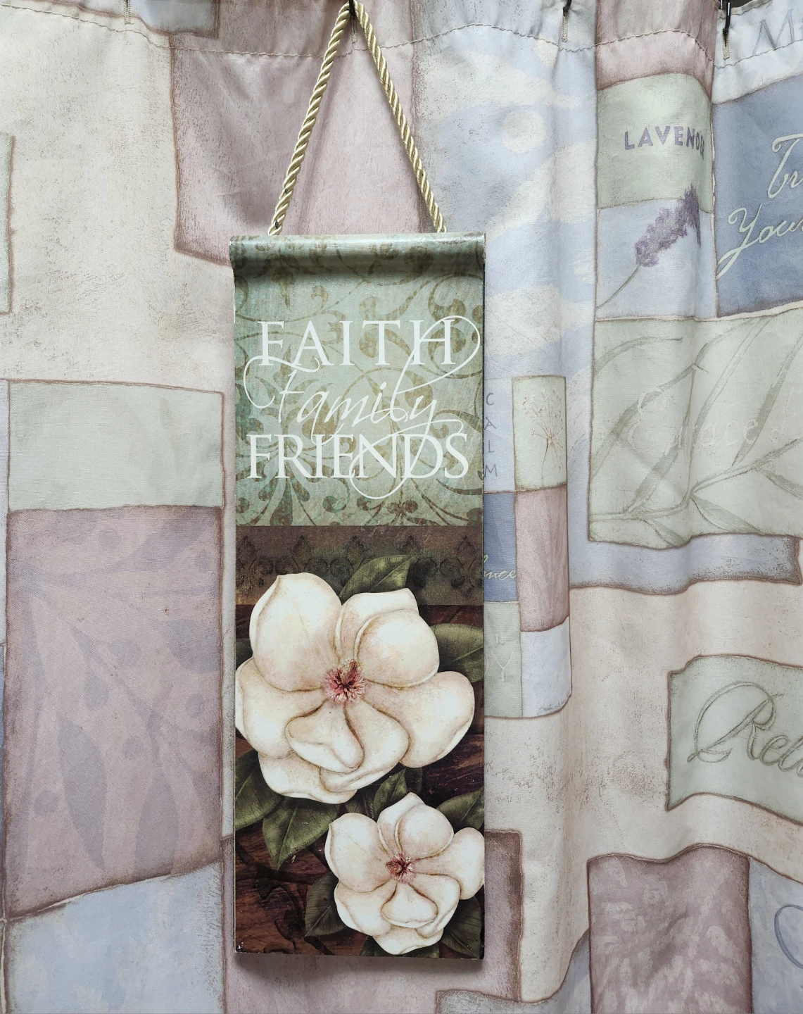 Faith Family Friends Wall Decor with Magnolias - photo 2