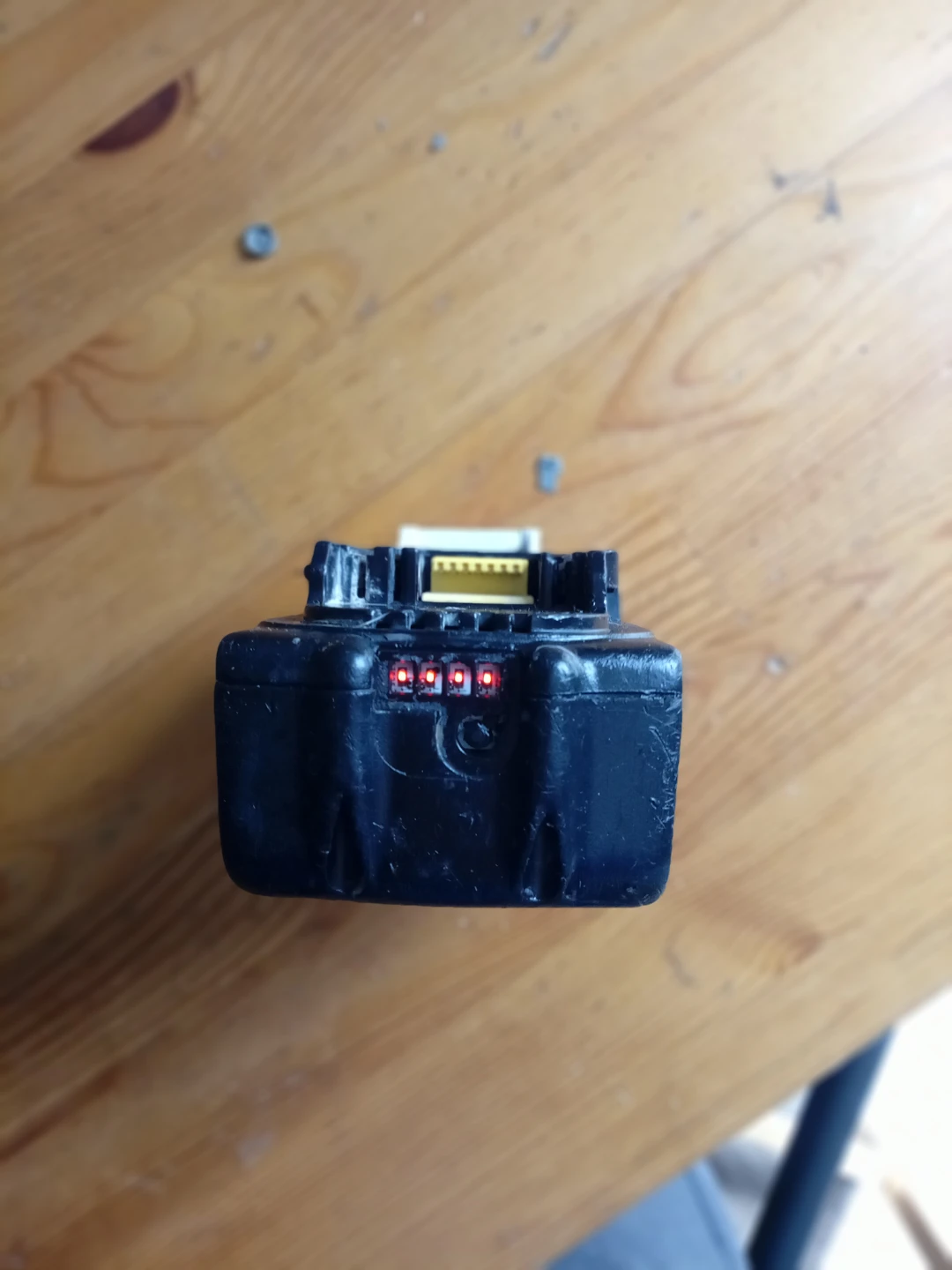2 :Makita 18V Lithium-Ion Battery - photo 2