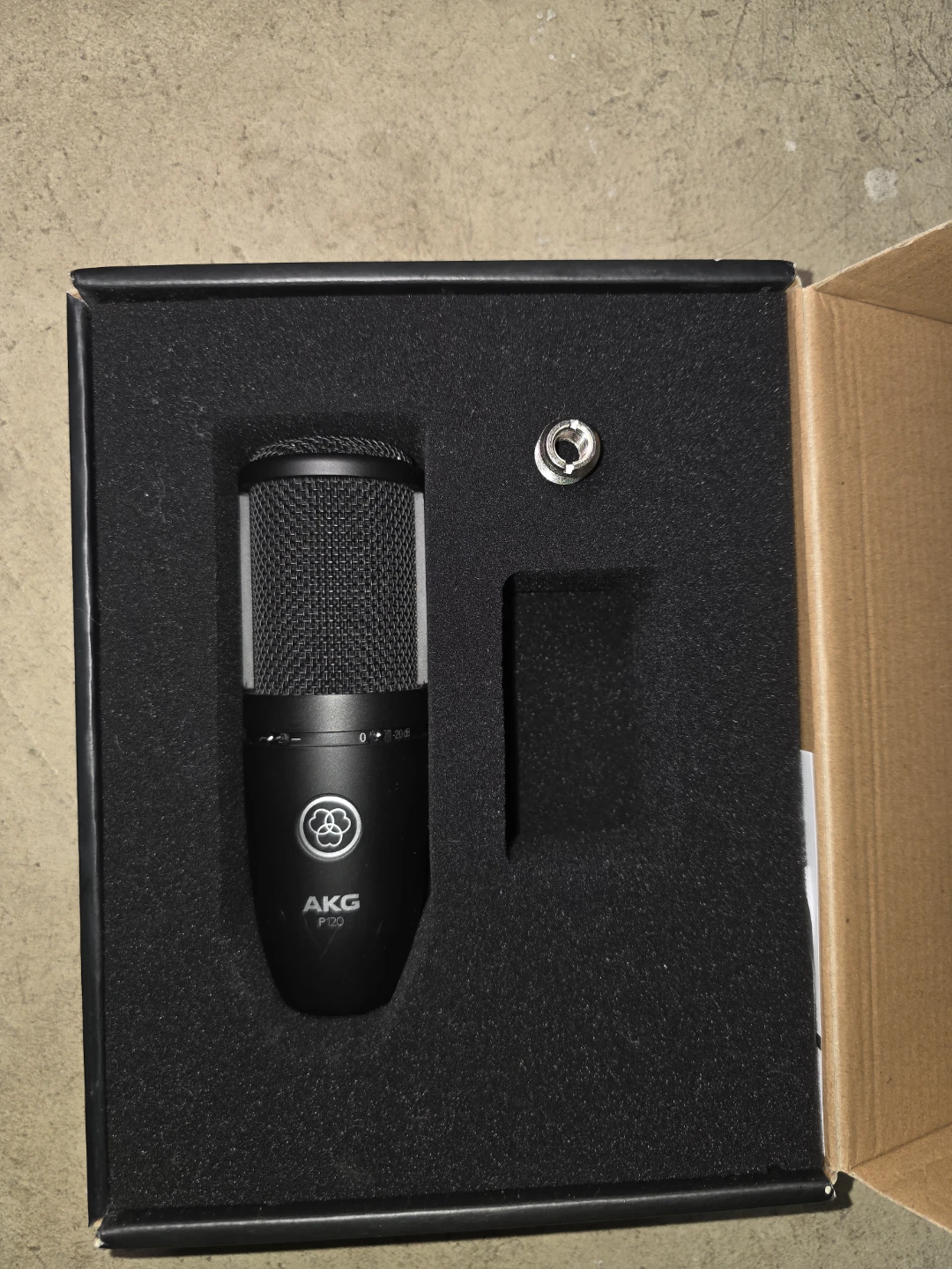 AKG P120 Condenser Microphone NO CHARGER - photo 3