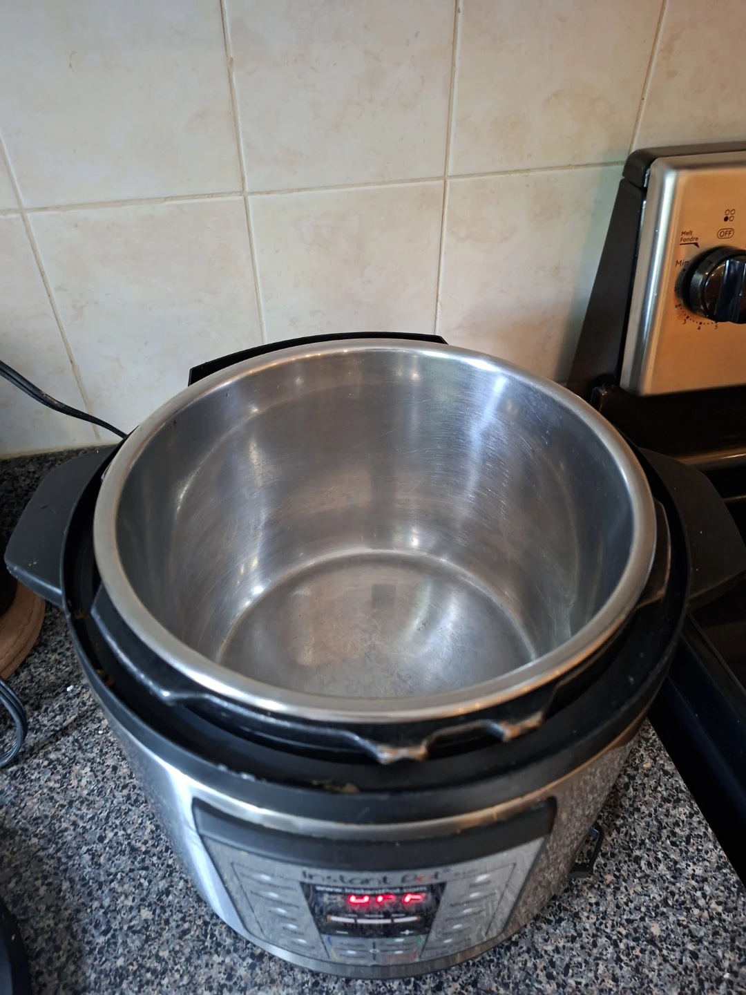 Instant Pot Duo 6 Quart Pressure Cooker - photo 3