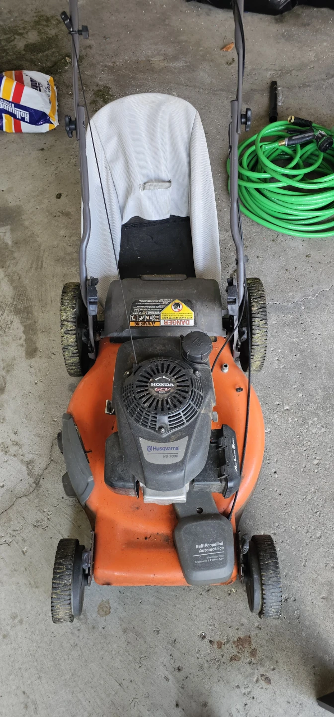 Husqvarna HU 700F Self-Propelled Lawnmower with Honda GCV Engine - photo 3