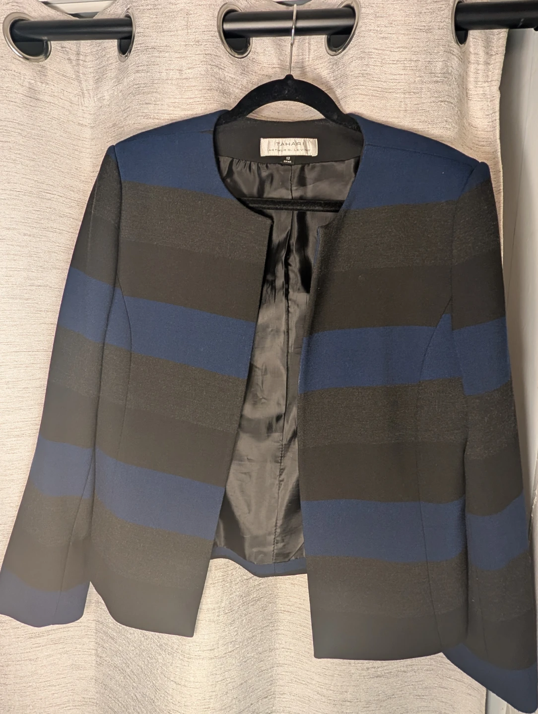 Tahari Arthur S. Levine Blue & Black Striped Blazer Size 12