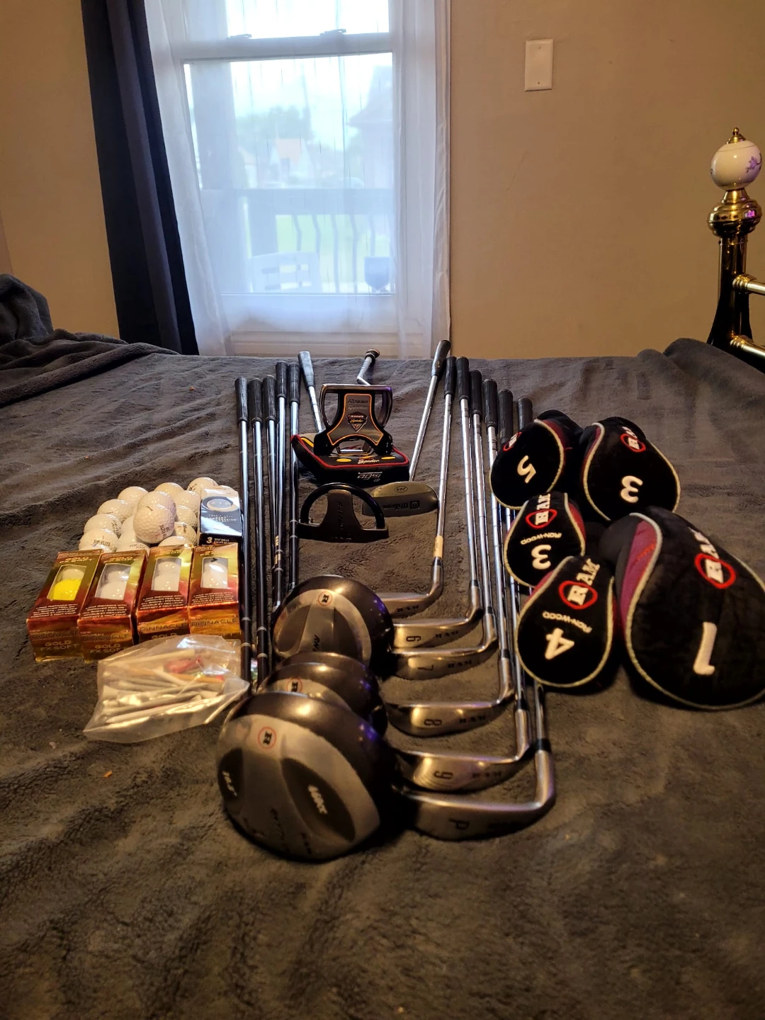 Complete Golf Club Set with Nike Bag and TaylorMade Putter - photo 2