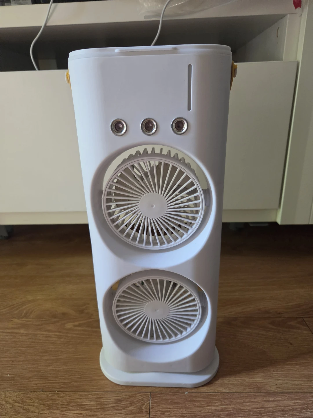 Portible White Tower Dyal Fans with water for cooling. - photo 2