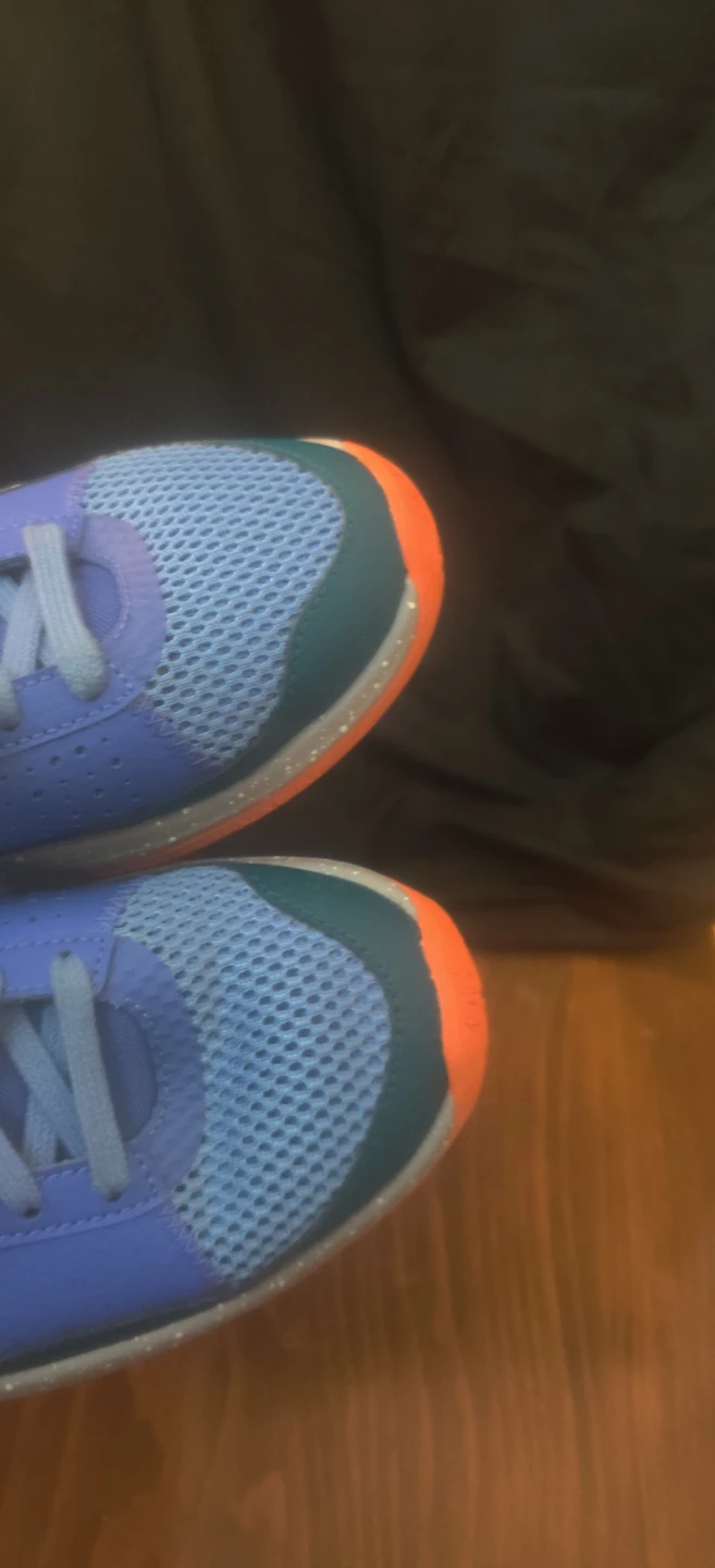 Nike Freak 1 Basketball Shoes size 4. Insoles are missing - photo 4