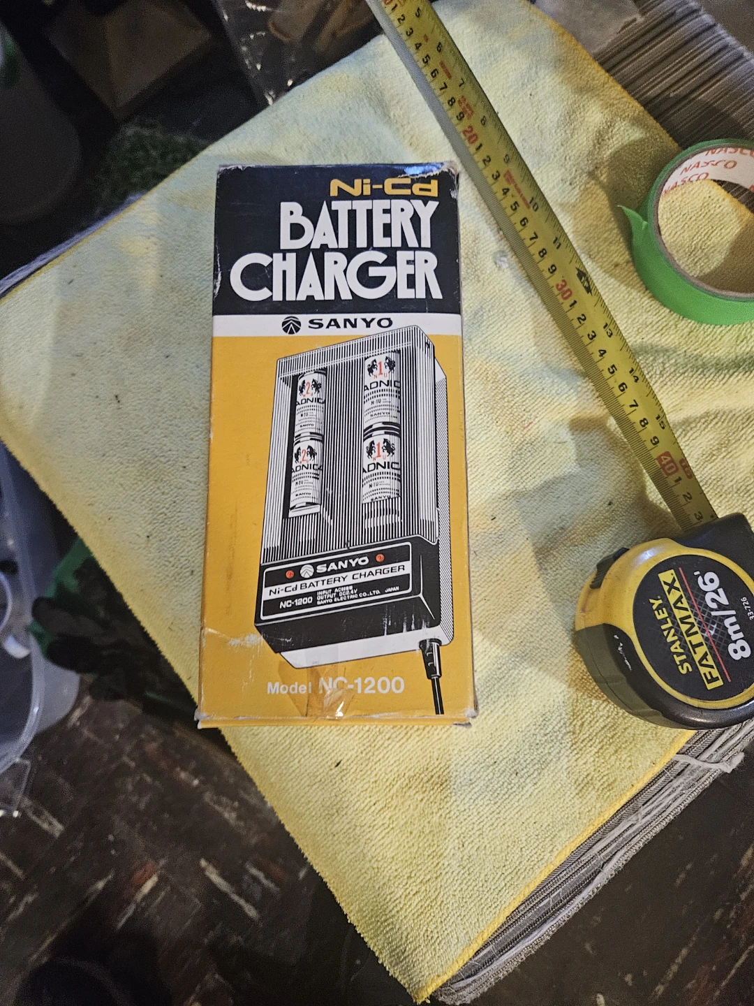 Sanyo Ni-Cd Battery Charger NC-1200 - photo 2