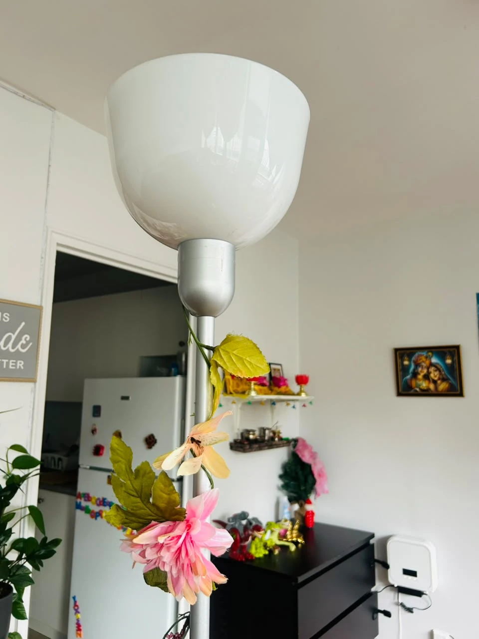 Moving out sale -Floor Lamp with LED Light - photo 2