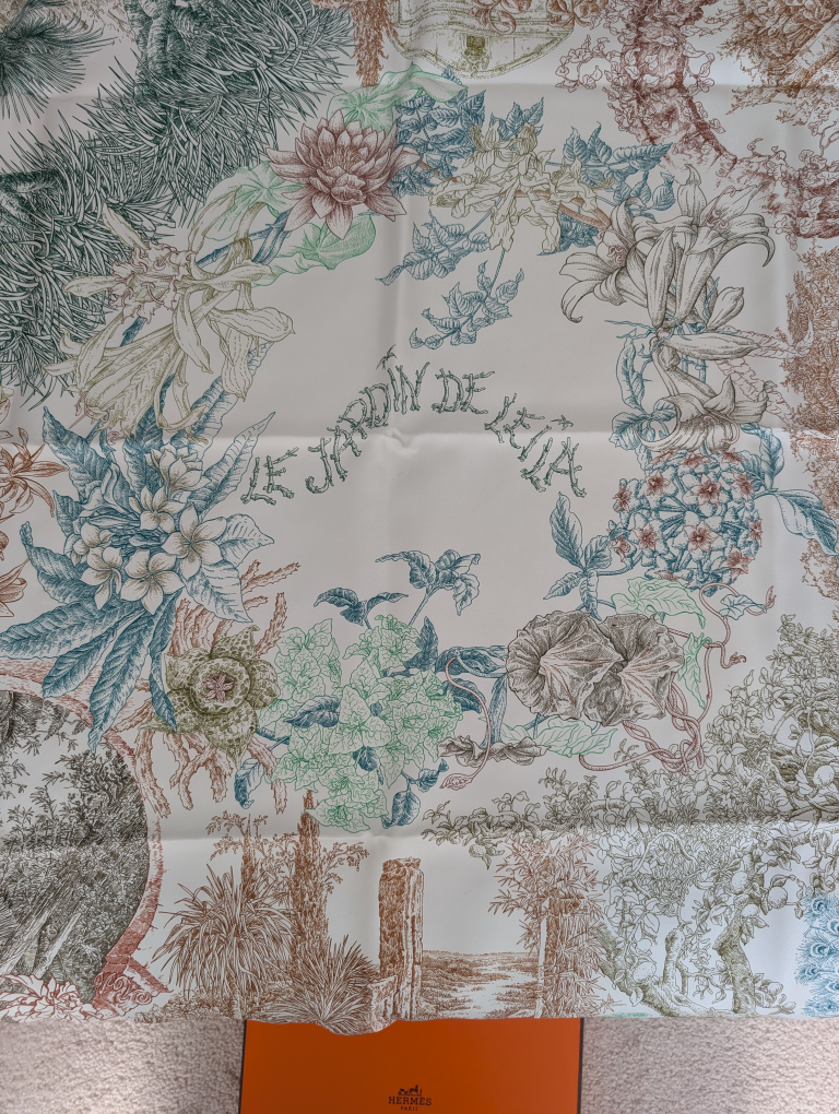 Hermès Le Jardin de la Villa Silk Scarf - photo 2