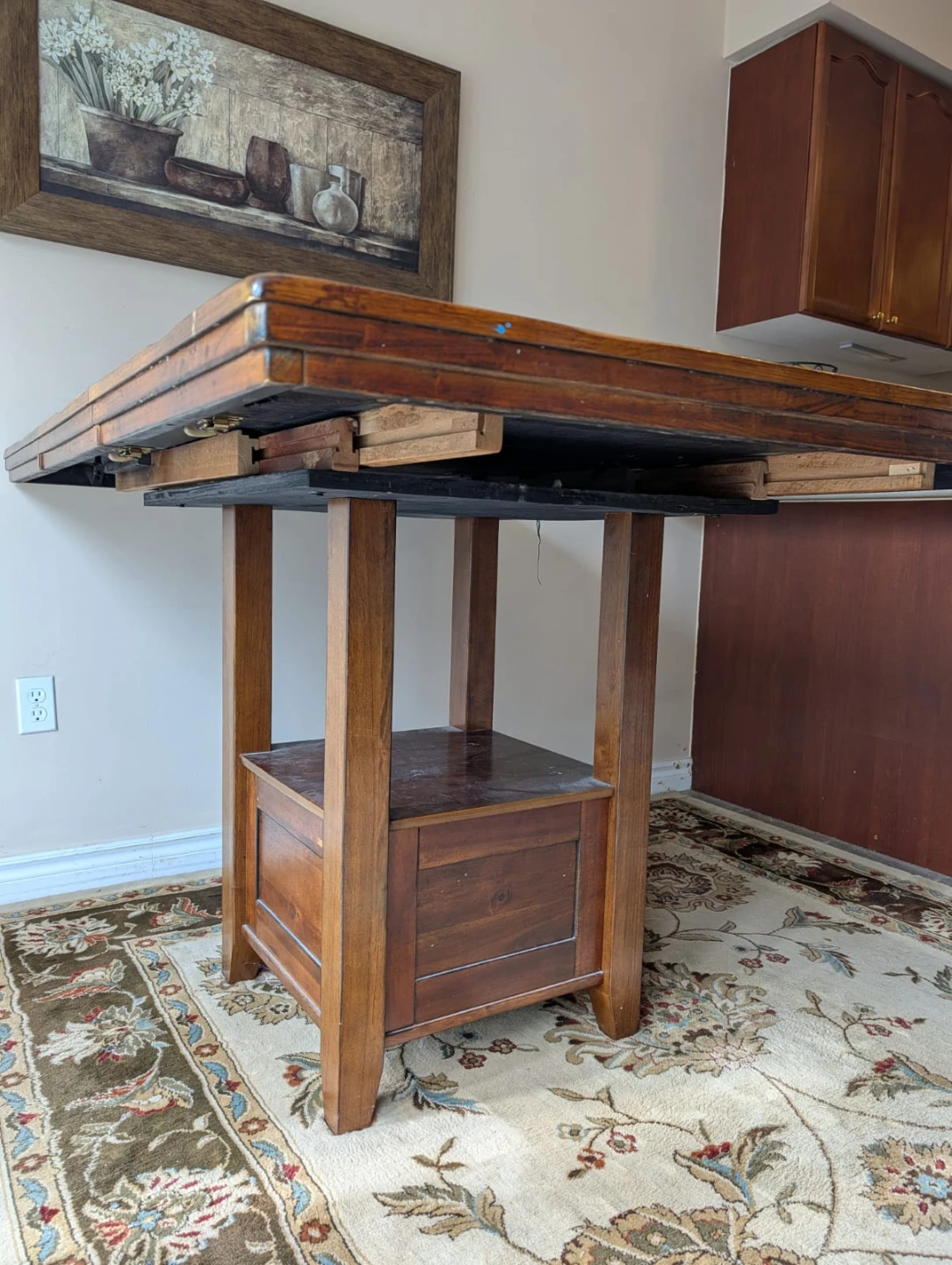 Unique readjustable & well crafted Ashley Ralene dinner table - photo 2