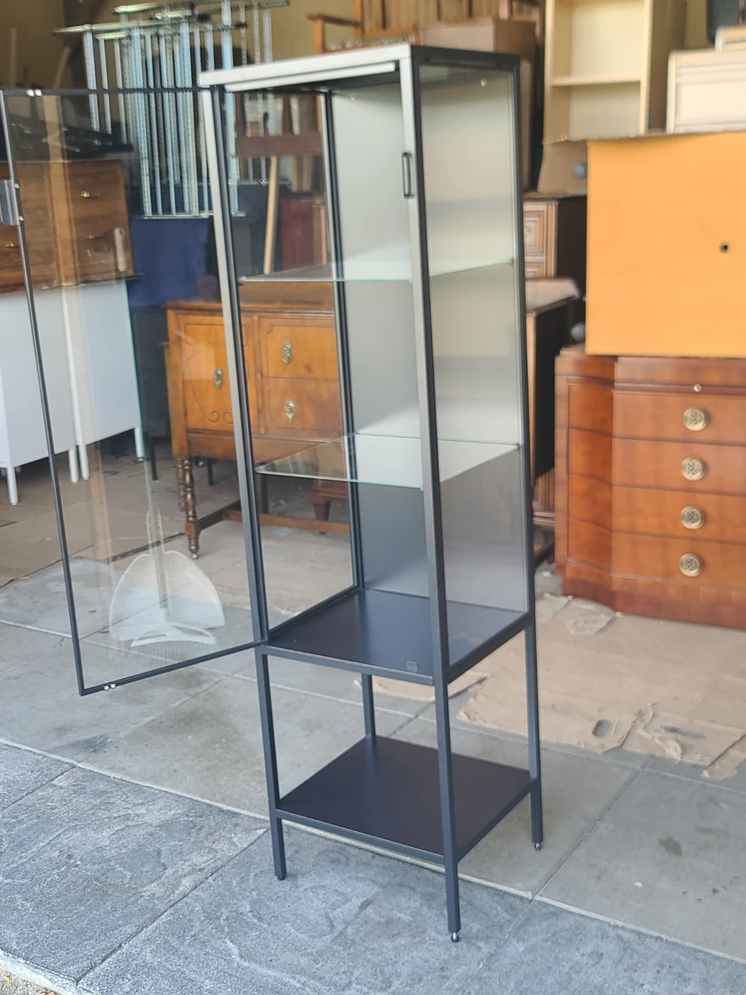 Glass-Door Cabinet - photo 2