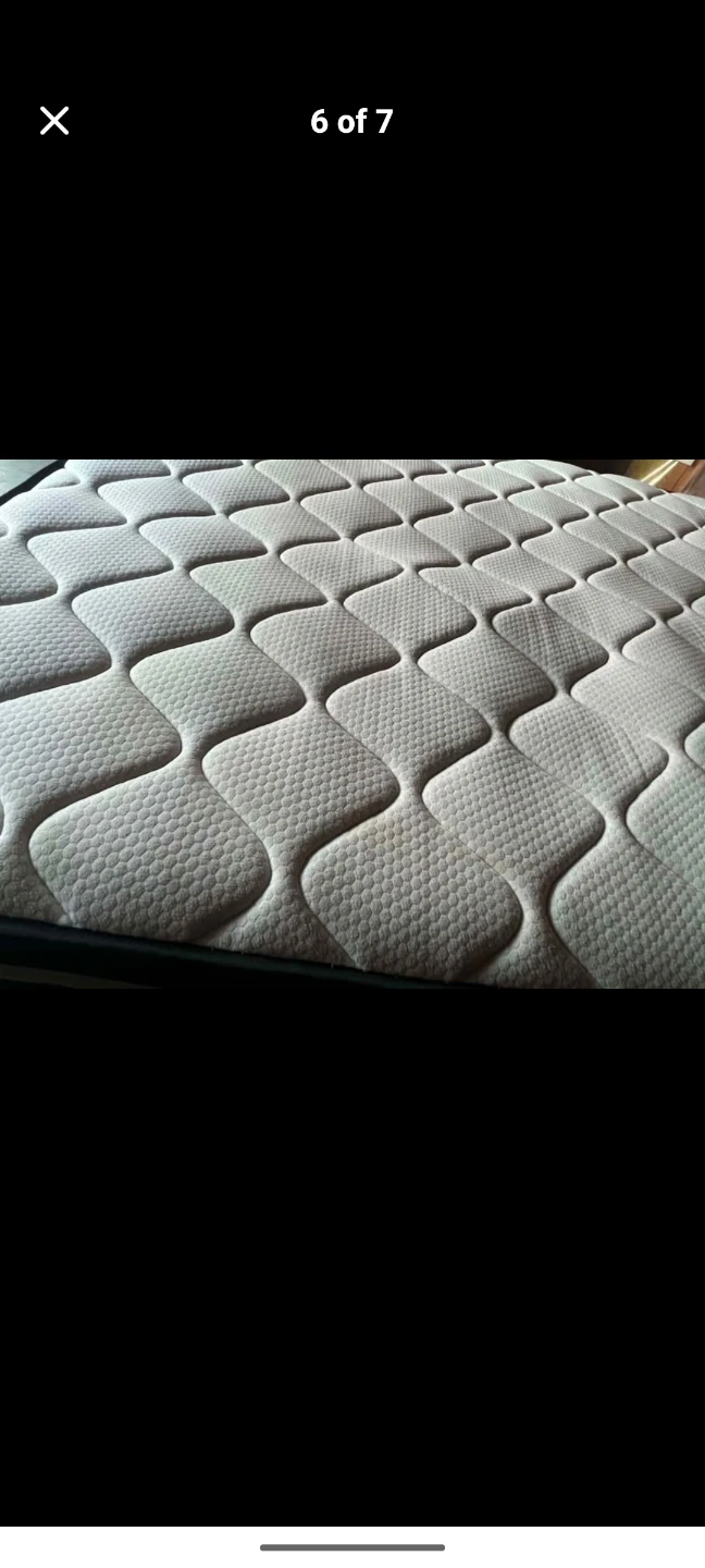 Queen Mattress with box spring/free delivery - photo 5