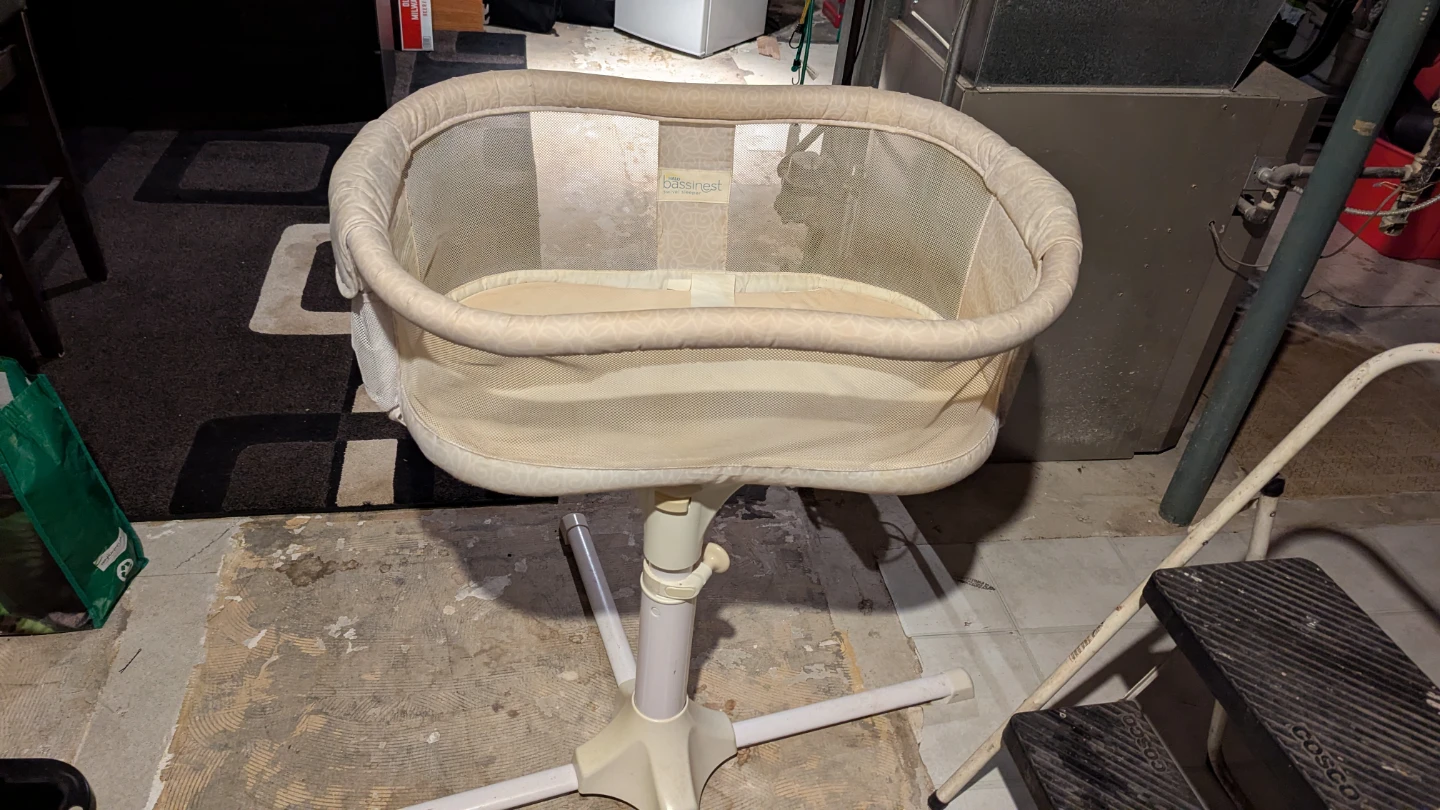 HALO Bassinest Swivel Sleeper - photo 2