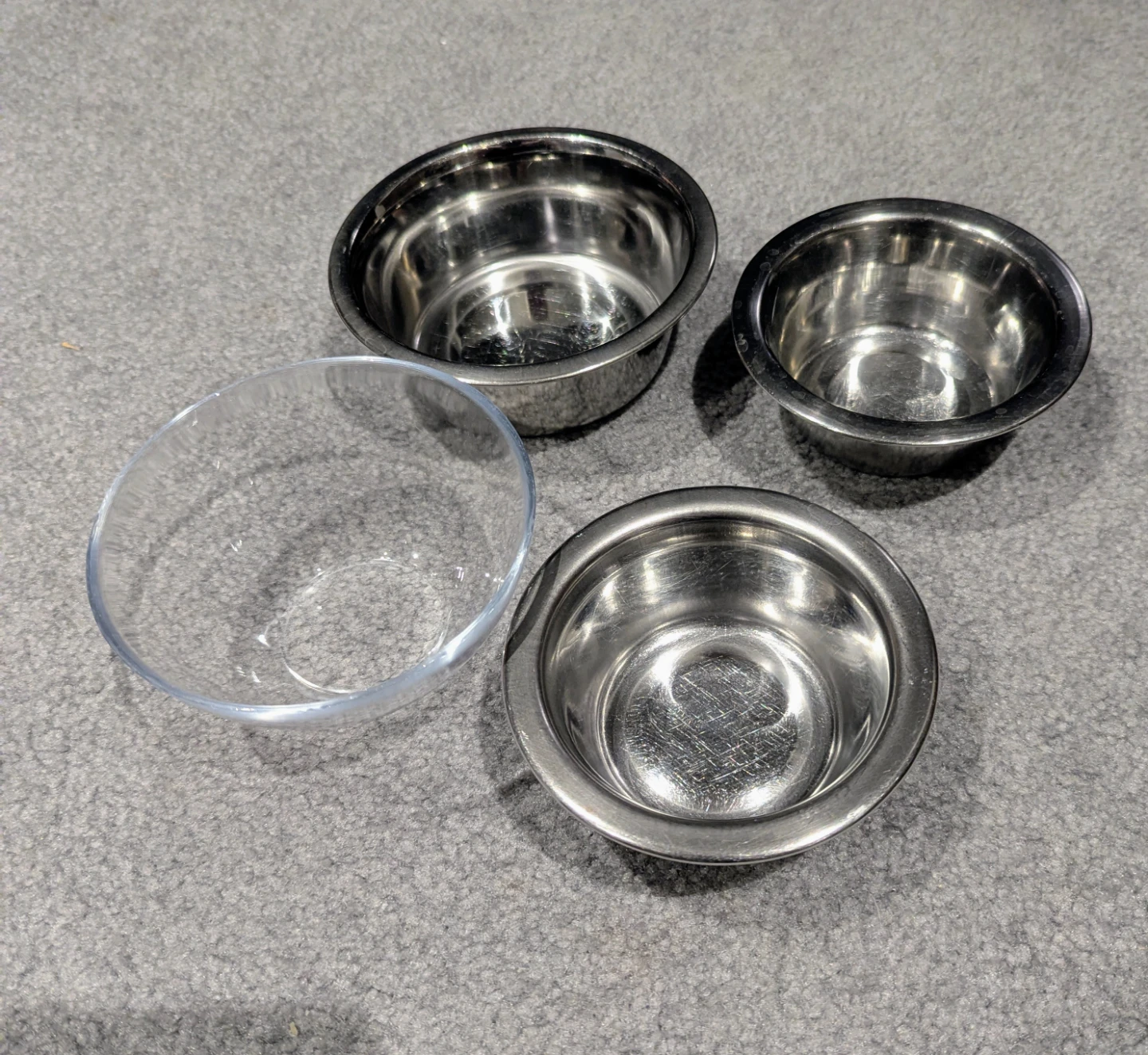 Set of 4 Small Metal and Glass Bowls for pets