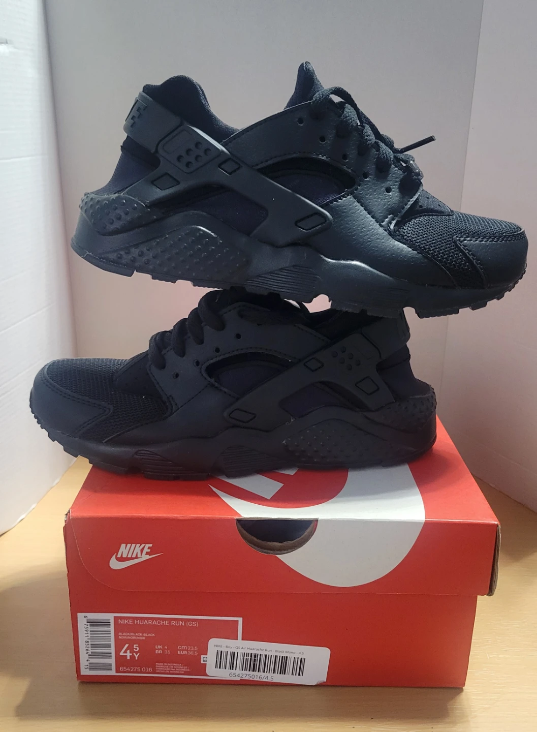 Nike Huarache Run (GS) Black Shoes Size 4.5Y